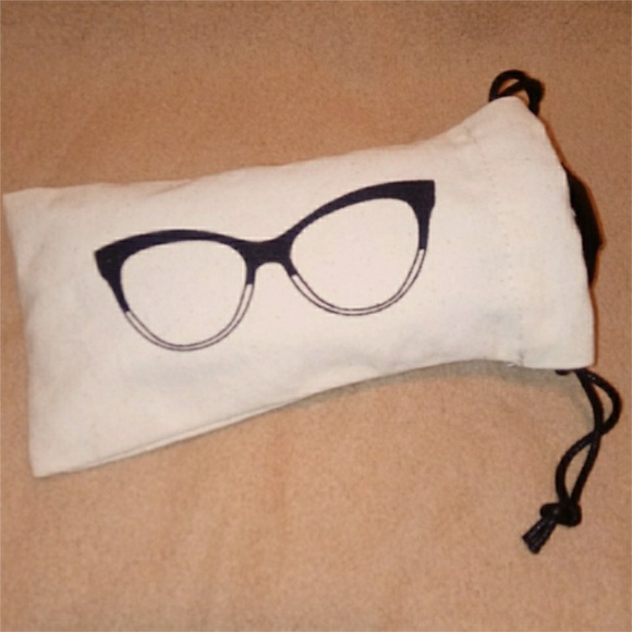 Sunglasses and Canvas Pouch Set - Picture 3 of 7